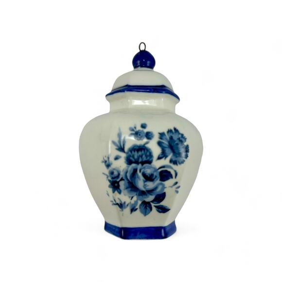 Porcelain Blue White Delft Style Ornaments Set of 2 Kurt S Adler - Picture 6 of 9